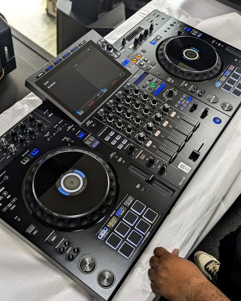 Pioneer DJ OPUS-QUAD, Pioneer XDJ-RX3, Pioneer XDJ-XZ, AlphaTheta XDJ-AZ